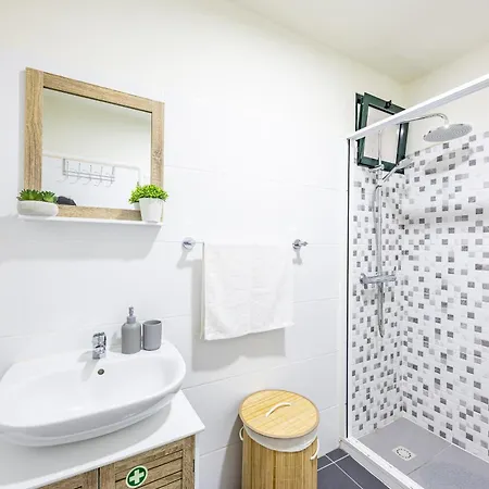 Holiday home Serenity View By Your Key